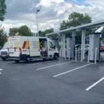 Aménagement parking station AVIA La Sentinelle marquage signalisation potelets Hauts-de-France